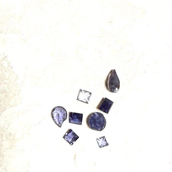 2/20$, Small Glass Bottle Pendant + Tiny Genuine Violet Iolite Cabochons - Picture 2 of 6